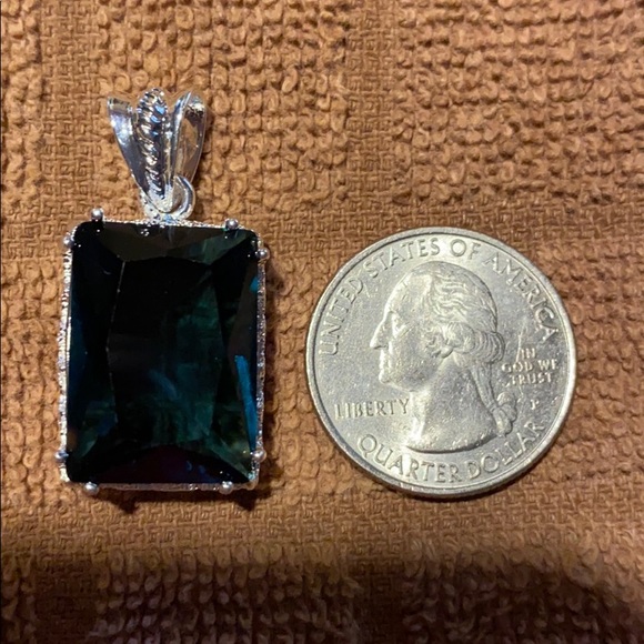 London Blue Topaz, Dark Blue Pendant - Picture 3 of 4